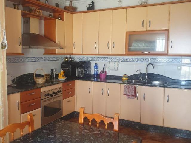 Casa adosada en venta en Balanegra. CASA TRIPLEX A 100 METROS DE LA PLAYA. Casas adosadas.