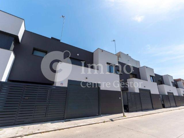 Casa adosada en Venta en Balaguer