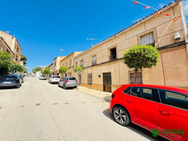Casa adosada en Venta en Balazote