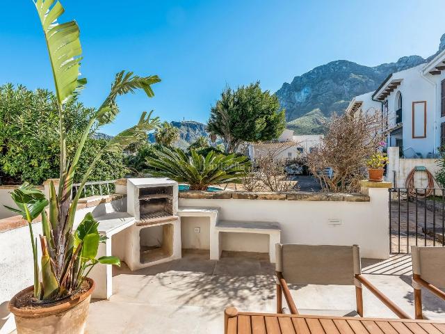 Casa adosada en venta en Baleares Artà, Betlem. Adosado reformado integralmente en Betlem, a escasos 200 metros del mar. Casas adosadas.