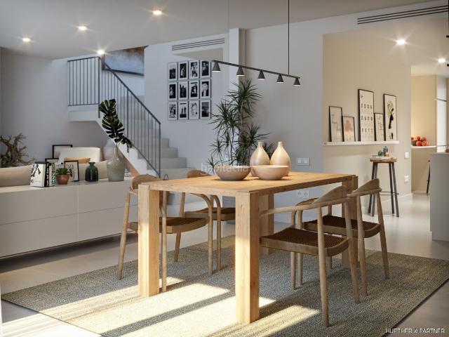 Casa adosada en venta en Baleares Esporles. Casa adosada estilo mallorquin bajo de las montañas de la Serra de Tramuntana. Casas adosadas.