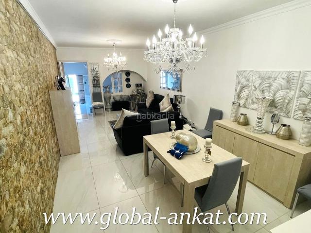 Casa adosada en venta en Baleares Felanitx, Felanitx Poble. Dúplex de Diseño y Gran Terraza en el Corazón de Felanitx Ref. C20306. Casas adosadas.