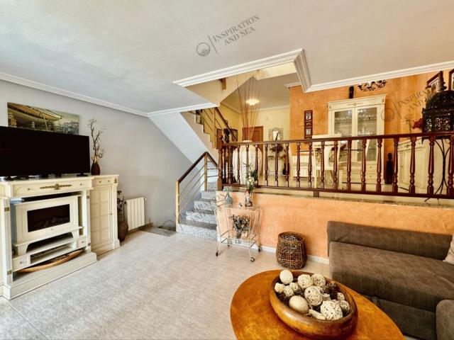 Casa adosada en venta en Baleares Ibiza, S´Eixample Can Misses. Chalet adosado con piscina privada en Can Misses Ibiza. Casas adosadas.