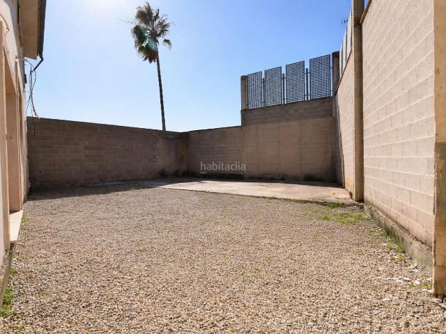 Casa adosada en venta en Baleares Selva. Adosado de obra nueva con plaza de parking en Caimari. Casas adosadas.