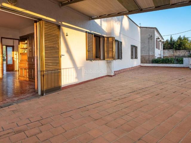 Casa adosada en venta en Baleares Palma de Mallorca, La Bonanova. Casa con jardín, dividido en 3 apartamentos, en La Bonanova, Palma de Mallorca. Casas adosadas Palma de.