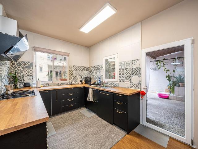Casa adosada en venta en Baleares Palma de Mallorca, Son Cotoner. Chalet adosado con jardín, terraza y amplio terrado. Casas adosadas Palma de.