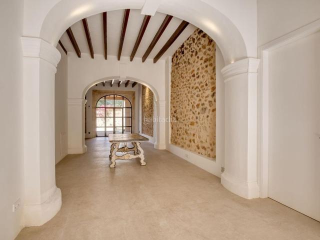 Casa adosada en venta en Baleares Petra. Exclusiva casa de pueblo. Casas adosadas.