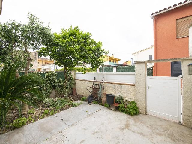 Casa adosada en venta en Banyoles. Casas adosadas.