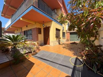 Casa adosada en Venta en Banyeres