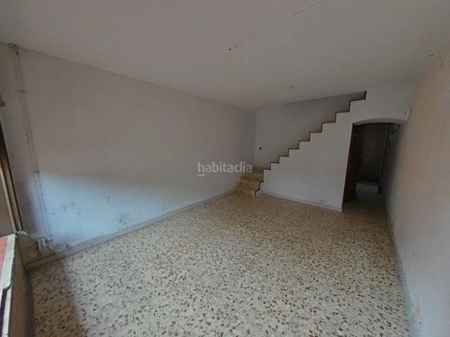 Casa adosada en venta en Barcelona, Besòs Maresme. CASA ADOSADA A REFORMAR. Casas adosadas.