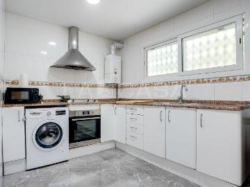 Casa adosada en venta en Barcelona, Besòs Maresme. Casa o chalet independiente en venta en El Besòs. Casas adosadas.