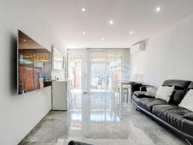 Casa adosada en venta en Barcelona, Besòs Maresme. Casas adosadas.