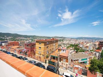 Casa adosada en venta en calle Del Doctor Bové, Barcelona, de 154 m² 5 habitaciones por 465.000