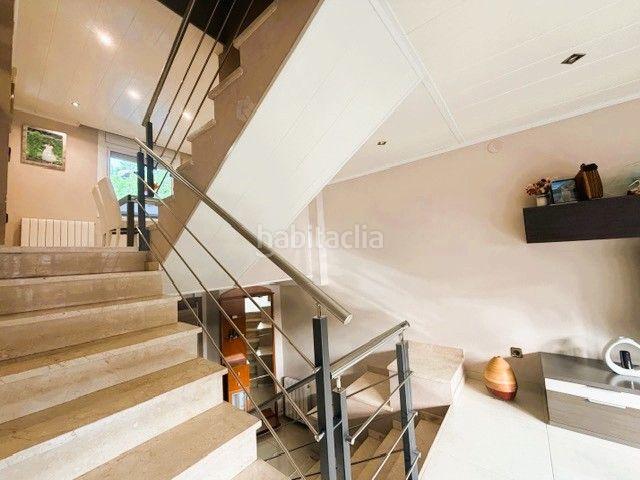Casa adosada en venta en Badalona, Bufalà. CASA ADOSADA EN BUFALA CON GRAN JARDIN. Casas adosadas.