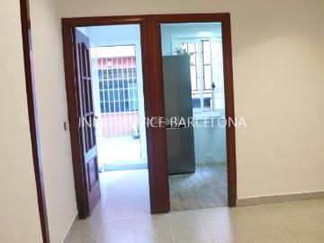 Casa adosada en venta en Barcelona, El Camp de l´Arpa del Clot. UNIFAMILIAR EN CAMP DE L'ARPA. Casas adosadas.