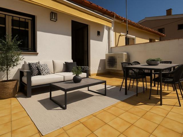 Casa adosada en venta en Barcelona, Sant Andreu de Palomar. Casas adosadas.