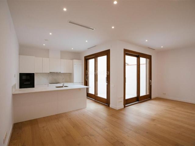 Casa adosada en venta en Barcelona, Sant Andreu de Palomar. Casas adosadas.