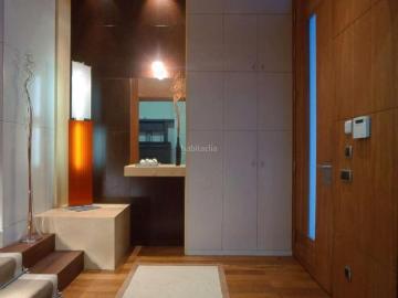 Casa adosada en venta en Barcelona, Sant Andreu de Palomar. Fantástica casa con piscina en venta en el barrio de Sant Andreu. Casas adosadas.