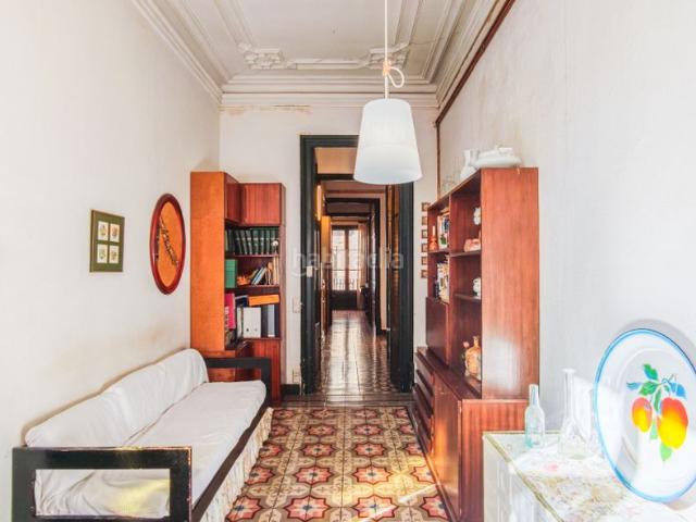 Casa adosada en venta en Barcelona, Sarrià. Una joya histórica por pulir en el corazón de Sarrià. Casas adosadas.