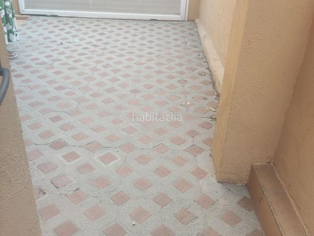 Casa adosada en venta en Barcelona, Vallcarca Penitents. Casa de 2 plantas con posibilidad de hacer una 3ª planta. Casas adosadas.