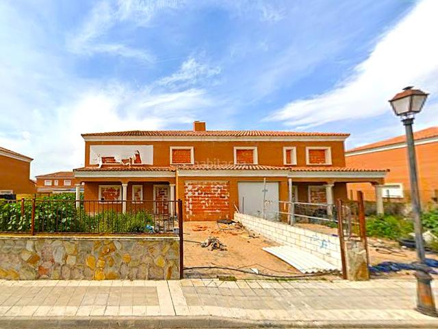 Casa adosada en venta en Barcience. Casas adosadas.