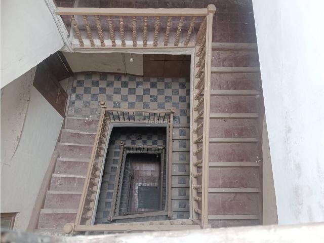 Casa adosada en venta en Barbastro. VENTA DE CASA EN LA PLAZA DEL MERCADO. Casas adosadas.