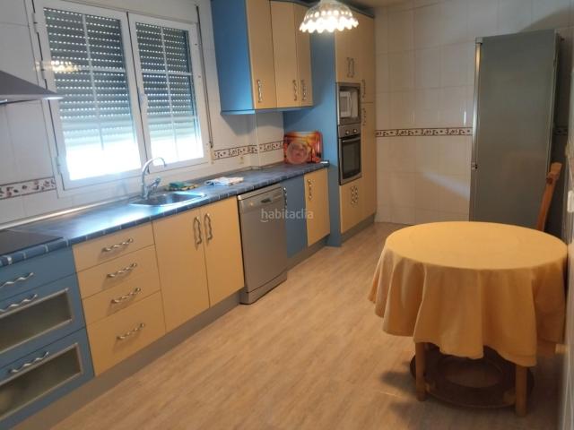 Casa adosada en venta en Bargas. Casas adosadas.