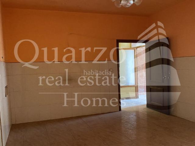 Casa adosada en venta en Barrax. Se vende casa adosada en Barrax, Albacete. Casas adosadas.