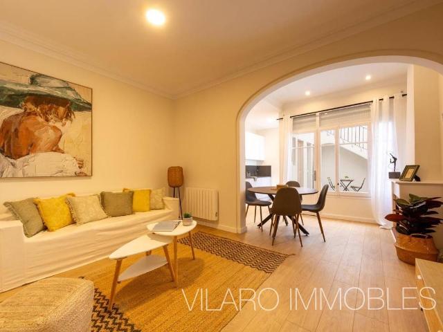Casa adosada en Venta en Barri del Centre