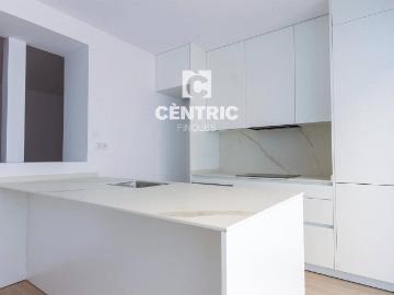 Casa adosada en Venta en Barri del Centre