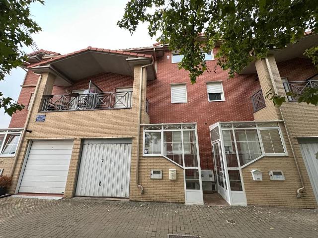 Casa adosada en Venta en Barriada Yagüe