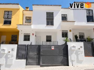 Casa adosada en Venta en Barrio Alto