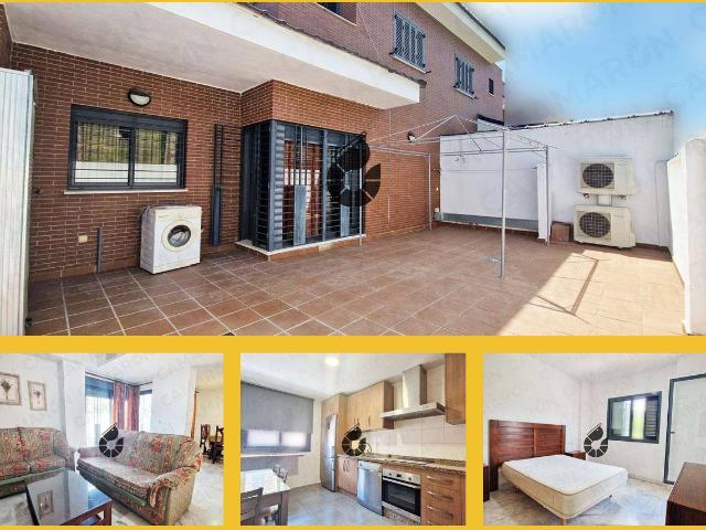 Casa adosada en Venta en Barrio Alto