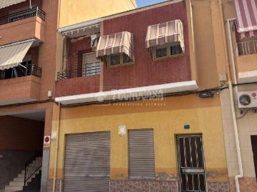 Casa adosada en Venta en Barrio de San Blas