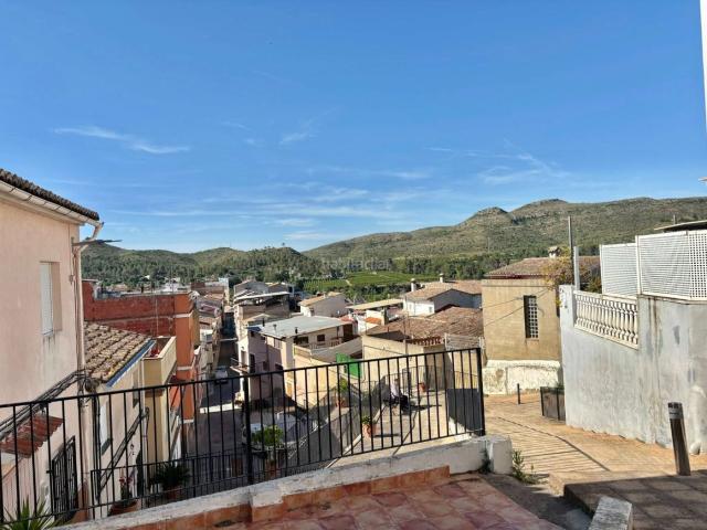 Casa adosada en venta en Barxeta. preciosa y coqueta casa. Casas adosadas.