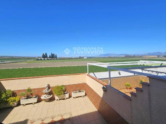 Casa adosada en Venta en Belicena