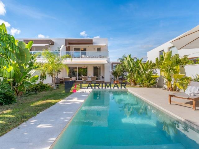 Casa adosada en Venta en Bellavista Capiscol Frank Espinós