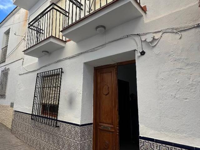 Casa adosada en Venta en Benamargosa