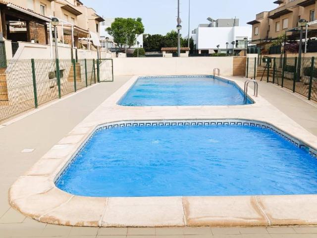 Casa adosada en Venta en San Antonio de Benagéber