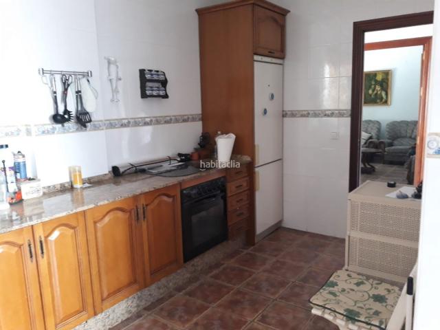 Casa adosada en venta en Benalup. Casa en buen estado benalup casa viejas. Casas adosadas.