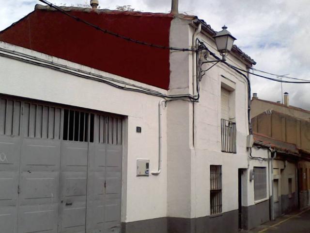Casa adosada en Venta en Benavente