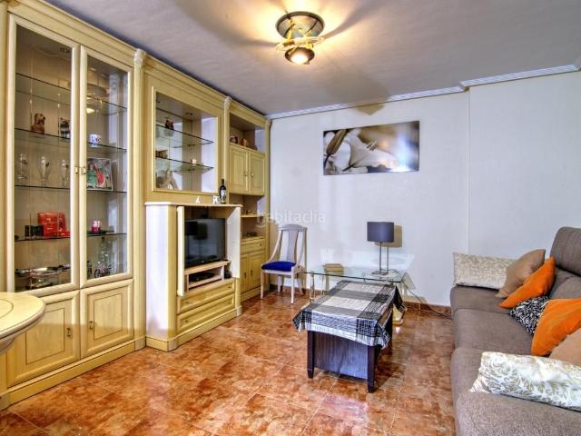 Casa adosada en venta en Benferri. Casas adosadas.