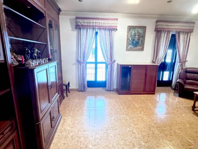 Casa adosada en Venta en Benifaió