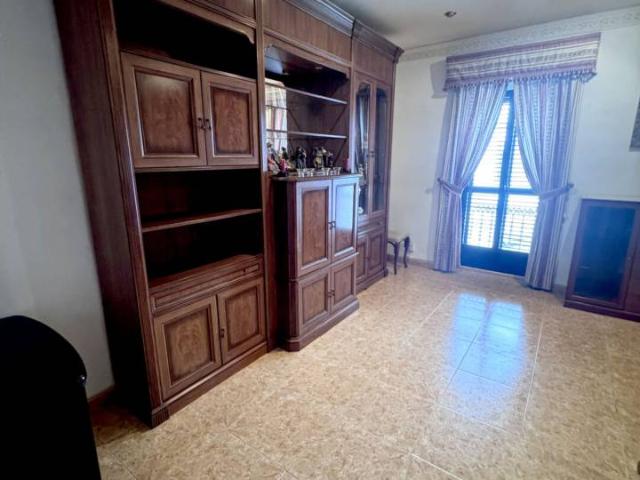 Casa adosada en venta en Benifaió