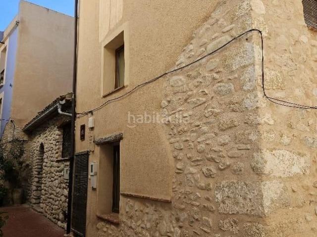 Casa adosada en venta en Benilloba. Casas adosadas.
