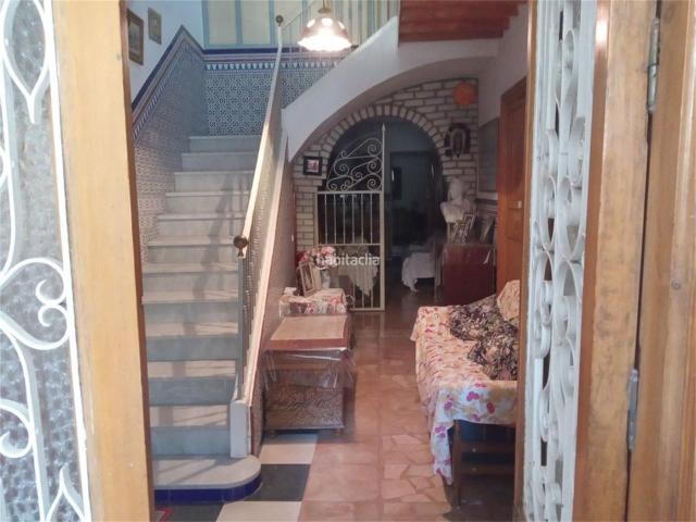 Casa adosada en venta en Berja. Berja Plaza la Cruz. Casas adosadas.