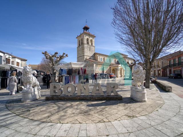 Casa adosada en venta en Boñar. Casas adosadas.