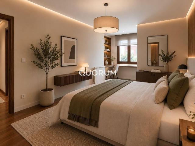 Casa adosada en venta en Bilbao, Basurtu. Casa Adosada De 4 Plantas En Basurto. Casas adosadas.
