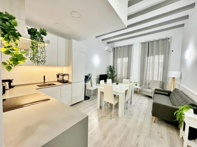 Casa adosada en venta en Blanes, Centre Costa Brava. CASA ADOSADA EN EL CENTRO DE BLANES. Casas adosadas.
