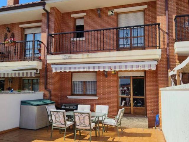 Casa adosada en Venta en Brazomar